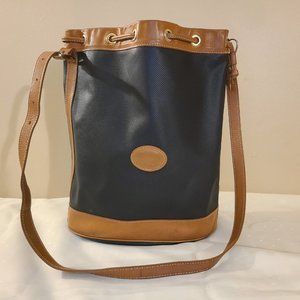 AUTHENTIC VINTAGE LONGCHAMP PARIS BUCKET STYLE BAG